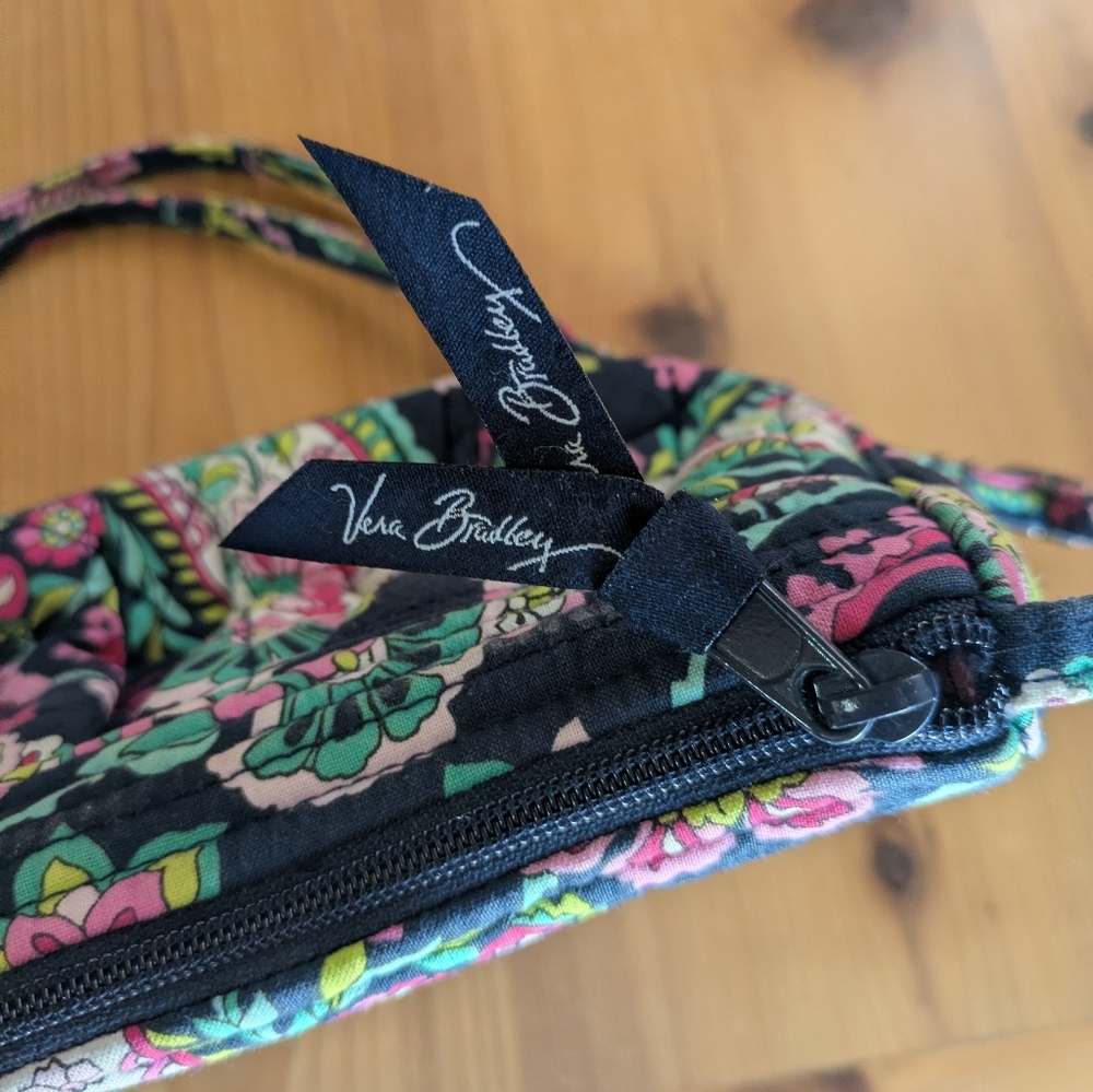 Vera Bradley Black Floral Paisley Quilted Wristlet Shoulder Bag with Card Case - Picture 5 of 6